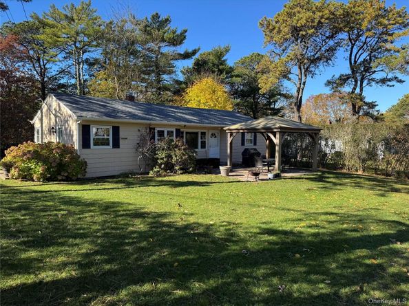 39 North Rd., Hampton Bays NY 11946