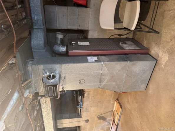 39 North Rd., Hampton Bays NY 11946