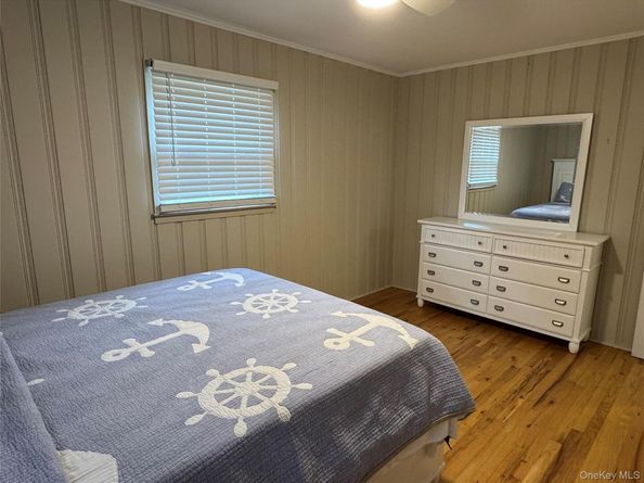 39 North Rd., Hampton Bays NY 11946