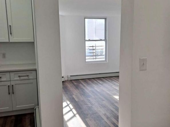 14-04 Dickens Street, Far Rockaway NY 11691