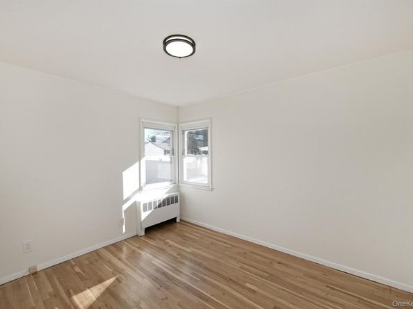 7 Stephen Drive, Farmingdale NY 11735