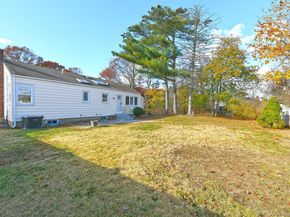 7 Stephen Drive, Farmingdale NY 11735