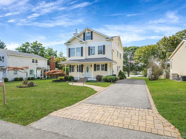 12 Maple Avenue, East Patchogue NY 11772