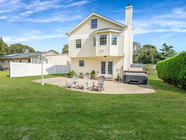 12 Maple Avenue, East Patchogue NY 11772