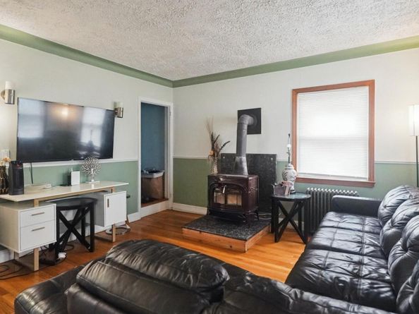 150 Pennsylvania Avenue, Roosevelt NY 11575