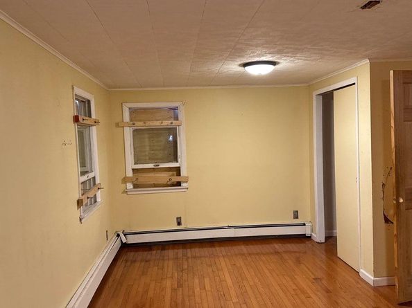 1493 Rosser Avenue, Elmont NY 11003