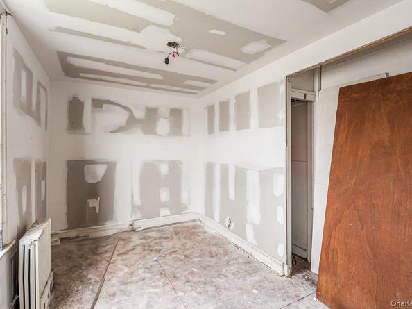 5739 57th Road, Maspeth NY 11378