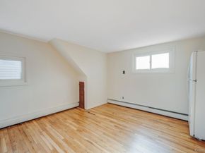 231 Blacksmith Road S, Levittown NY 11756