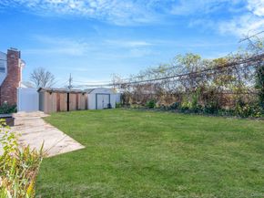 231 Blacksmith Road S, Levittown NY 11756
