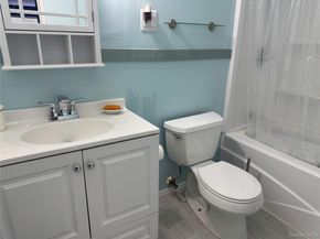 59 Hampton Place 20D, Freeport NY 11520