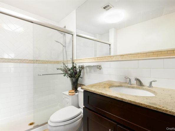 151 Beach 96 6D, Far Rockaway NY 11693