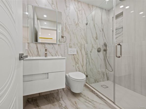 7662 174th Street, Fresh Meadows NY 11366