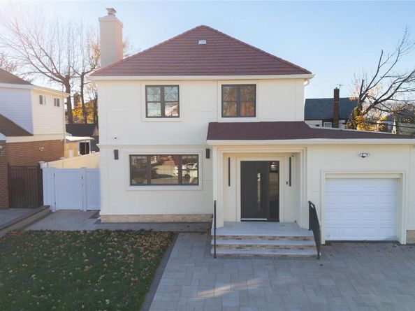 7662 174th Street, Fresh Meadows NY 11366