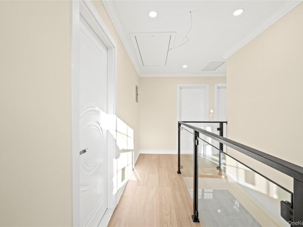 7662 174th Street, Fresh Meadows NY 11366