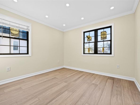 7662 174th Street, Fresh Meadows NY 11366