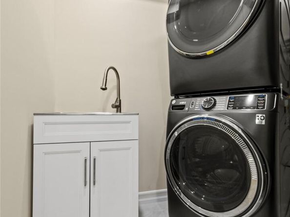 7662 174th Street, Fresh Meadows NY 11366