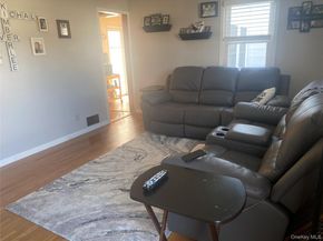 47 Walnut Avenue E, Farmingdale NY 11735