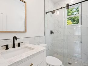 21 Venus Road, Syosset NY 11791