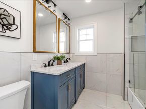 21 Venus Road, Syosset NY 11791