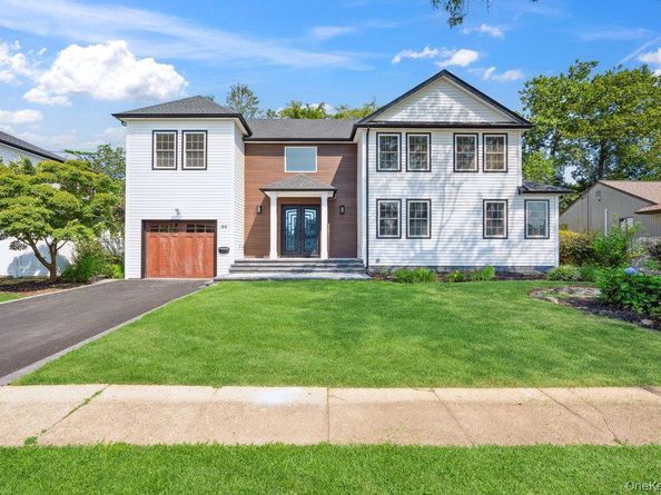 21 Venus Road, Syosset NY 11791