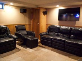 2082 Renfrew Avenue, Elmont NY 11003