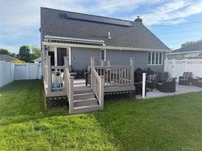 2082 Renfrew Avenue, Elmont NY 11003