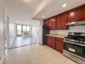 70-26 Queens Boulevard 3F, Woodside NY 11377