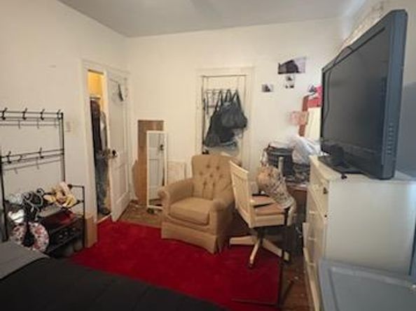 19144 113th Road, Saint Albans NY 11412