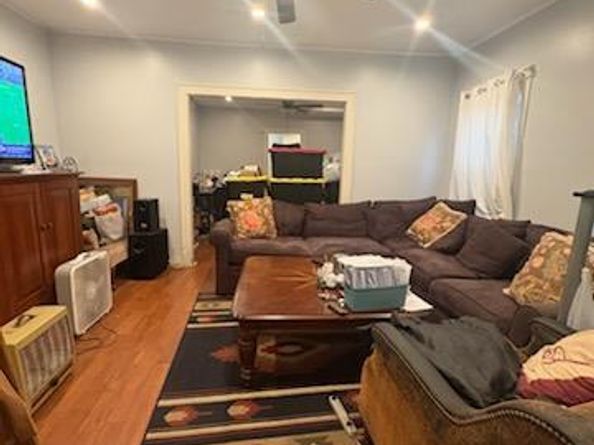 19144 113th Road, Saint Albans NY 11412