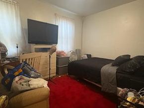 19144 113th Road, Saint Albans NY 11412