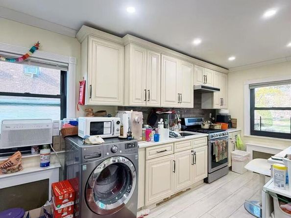 19636 67 Avenue 1, Fresh Meadows NY 11365