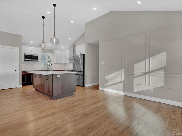 171 School Street, Oyster Bay NY 11771