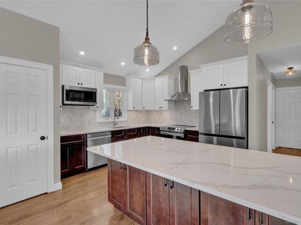 171 School Street, Oyster Bay NY 11771