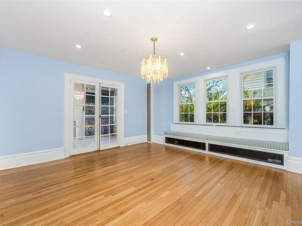 41 French Ridge, New Rochelle NY 10801