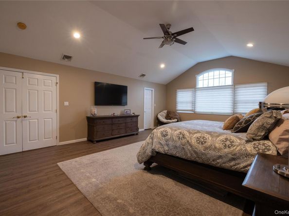 2119 Rosemont Street, North Bellmore NY 11710