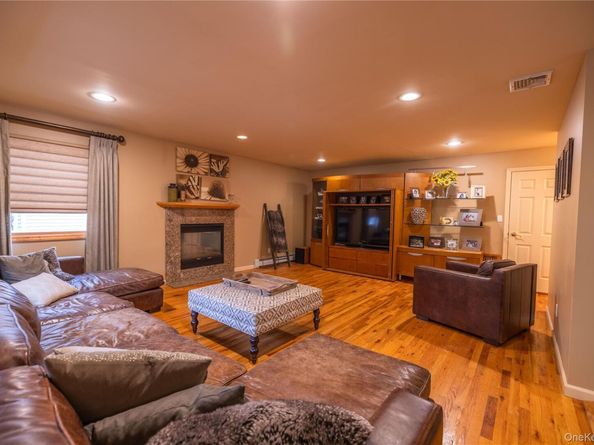 2119 Rosemont Street, North Bellmore NY 11710