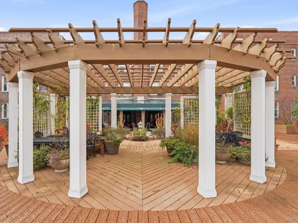 2 Overlook Road 3C3, White Plains NY 10605