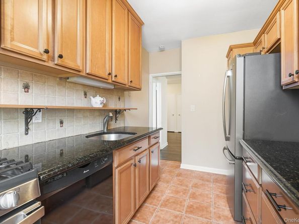 2 Overlook Road 3C3, White Plains NY 10605