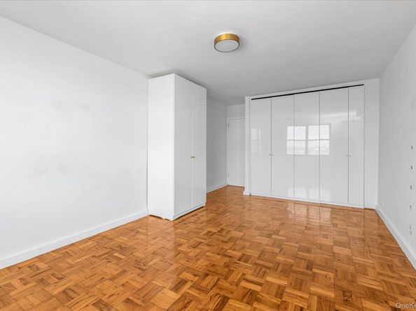 125-10 Queens Boulevard 2404, Kew Gardens NY 11415