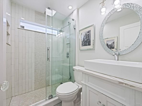 248 Arnold Avenue, West Babylon NY 11704