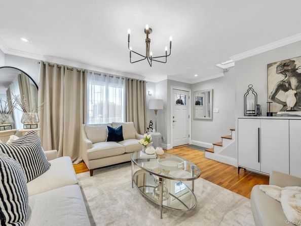 248 Arnold Avenue, West Babylon NY 11704