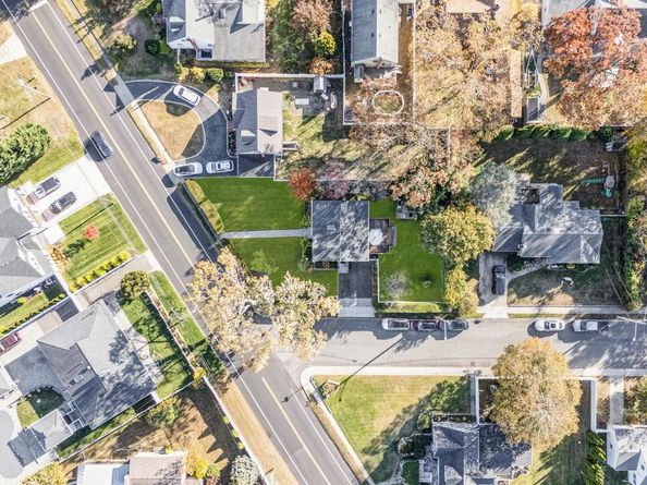 248 Arnold Avenue, West Babylon NY 11704