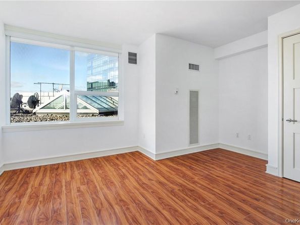 1 Renaissance Square 11G, White Plains NY 10601