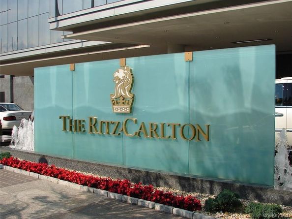 1 Renaissance Square 11G, White Plains NY 10601