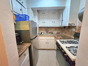 87-70 173 Street 6H, Jamaica NY 11432