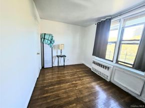 87-70 173 Street 6H, Jamaica NY 11432