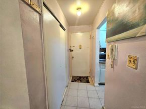 87-70 173 Street 6H, Jamaica NY 11432