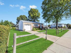 7 Montana Street, Hicksville NY 11801