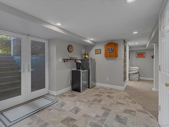 93 Gibbs Pond Road, Nesconset NY 11767