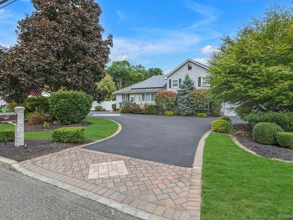 93 Gibbs Pond Road, Nesconset NY 11767